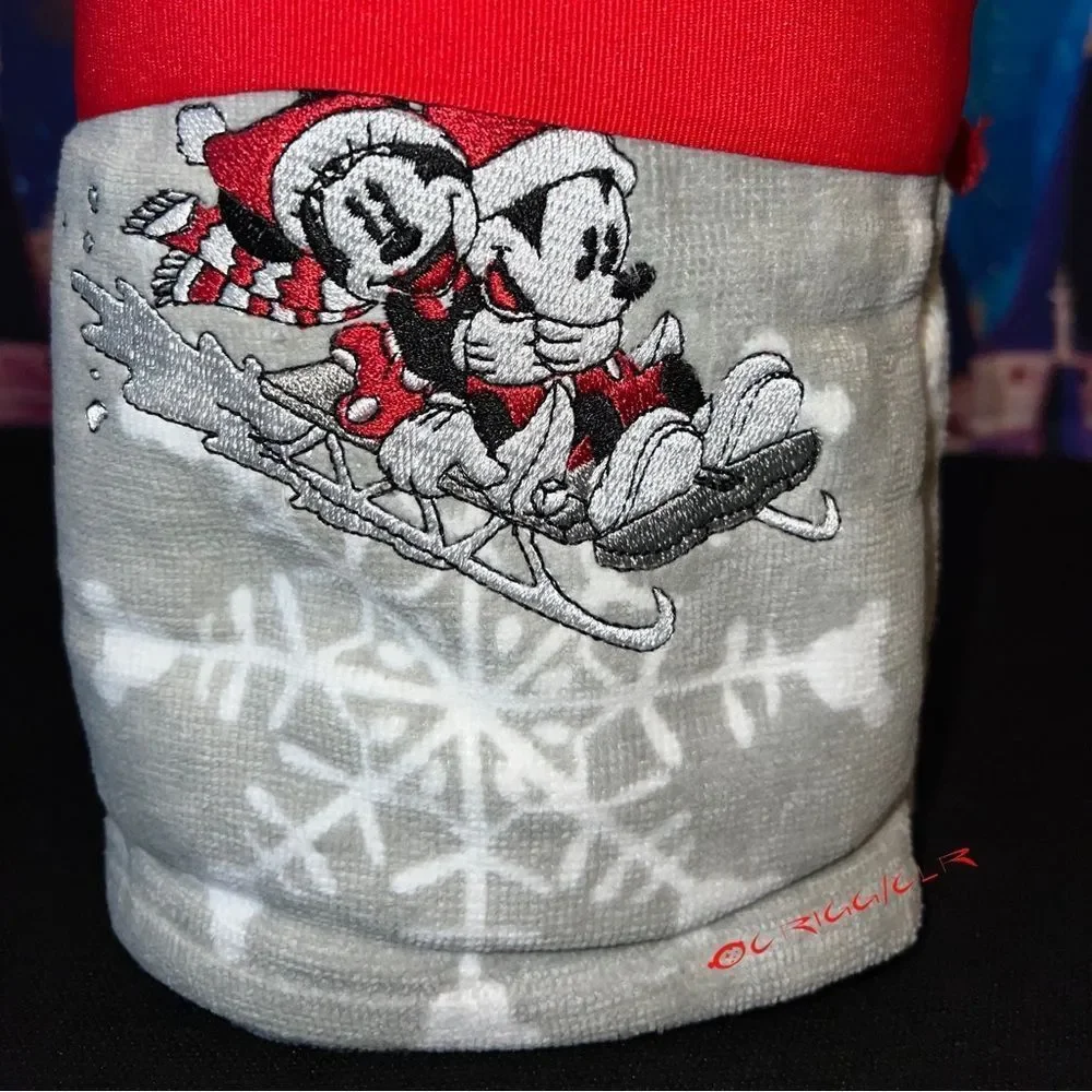 New Disney‎ Mickey Minnie Mouse Christmas Gray 2Pack Sleigh Ride Hand Towels